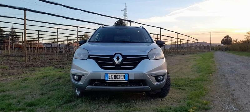 Usata Renault Koleos LIMITED 150 CV (110 kW) 2014 Grigio SUV