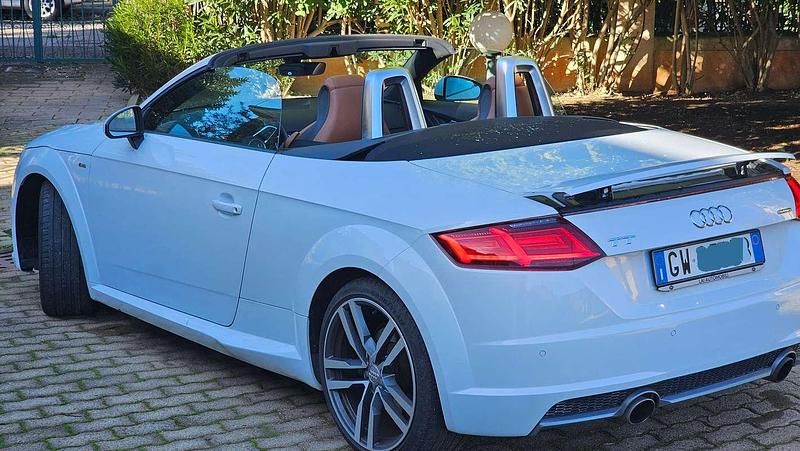 Usata Audi TT Roadster S-Line 230 CV (169 kW) 2016 Bianco Cabrio