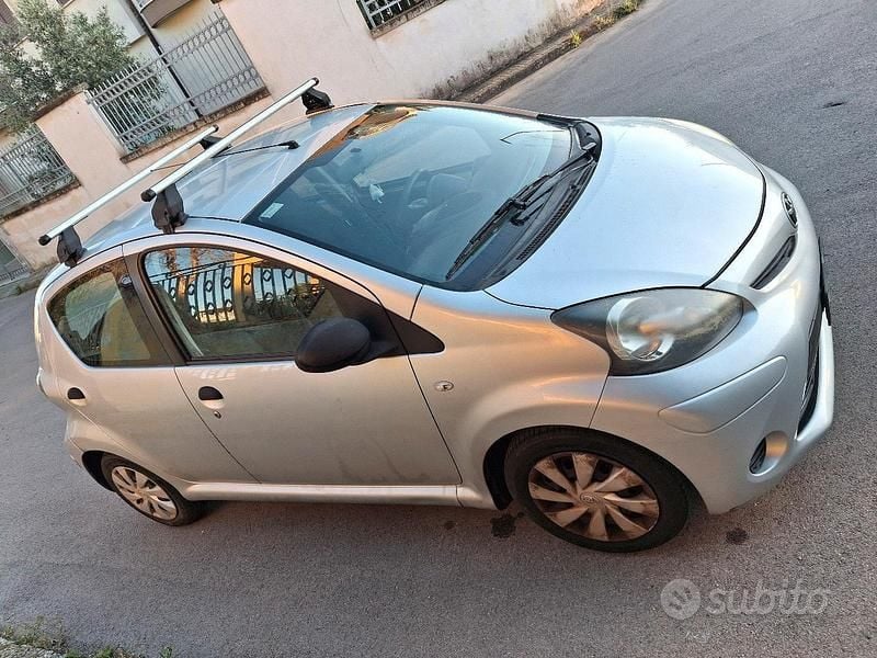 Usata Toyota Aygo Connect Style 2012 Grigio Utilitaria