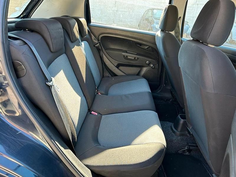 Usata Fiat Grande Punto S 75 CV (55 kW) 2011 Blu Utilitaria