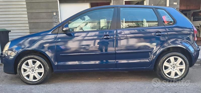 Usata VW Polo Comfortline 69 CV (50 kW) 2006 Blu Utilitaria