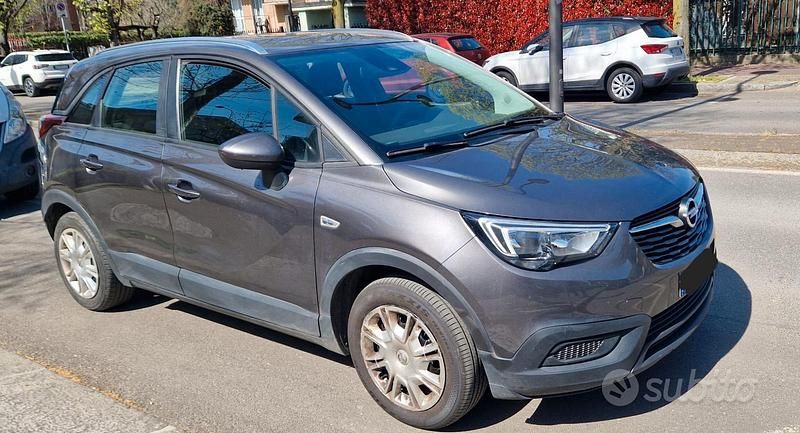 Usata Opel Crossland X S 83 CV (61 kW) 2020 Marrone SUV