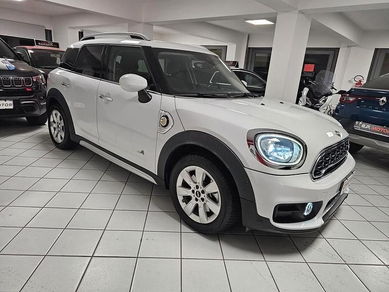 Usata Mini Cooper S Countryman Business 135 CV (99 kW) 2020 Bianco SUV