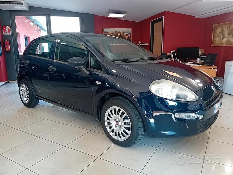 Usata Fiat Punto Street 69 CV (50 kW) 2017 Blu/azzurro Utilitaria