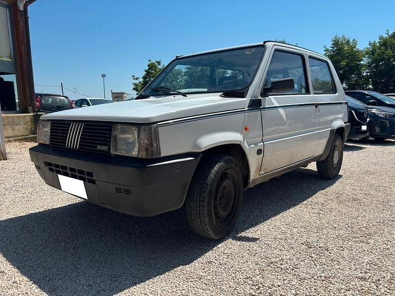 Usata Fiat 750 Young 44 CV (32 kW) 1998 Bianco Utilitaria