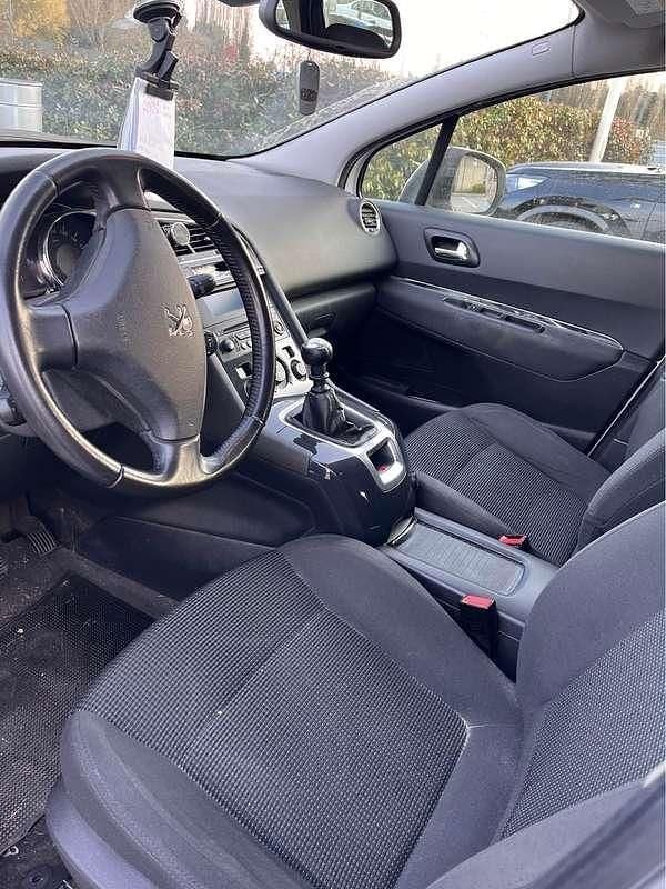 Usata Peugeot 5008 Premium 109 CV (80 kW) 2016 Monovolume