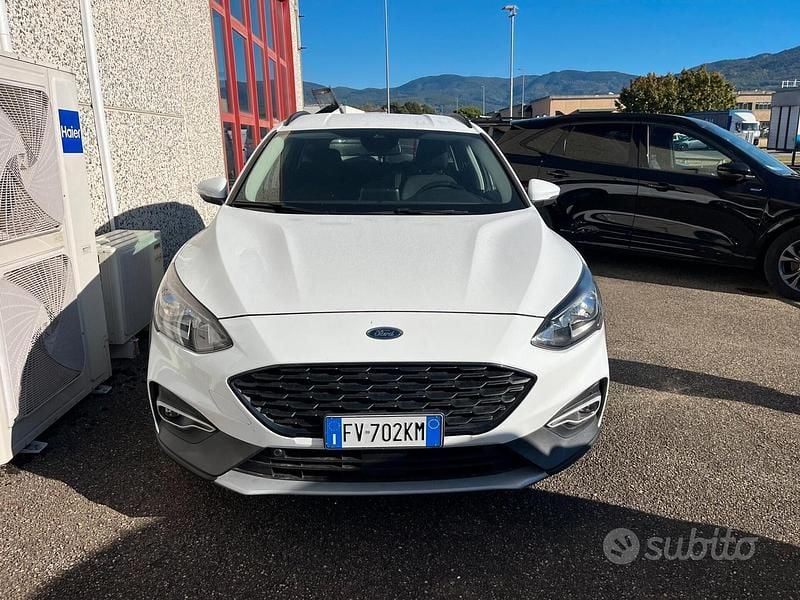 Usata Ford Focus Active 120 CV (88 kW) 2019 Bianco Station wagon