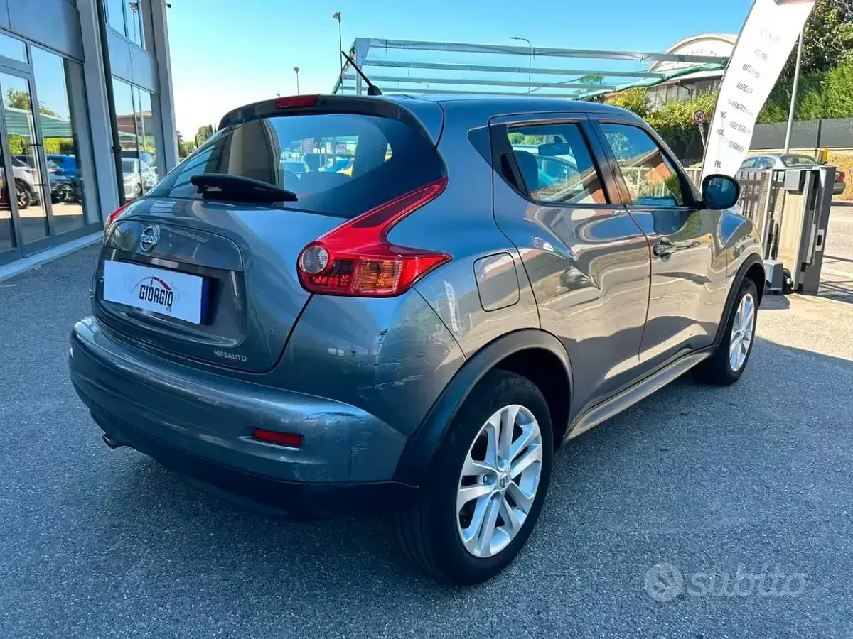 Usata Nissan Juke Acenta 117 CV (86 kW) 2014 Grigio SUV