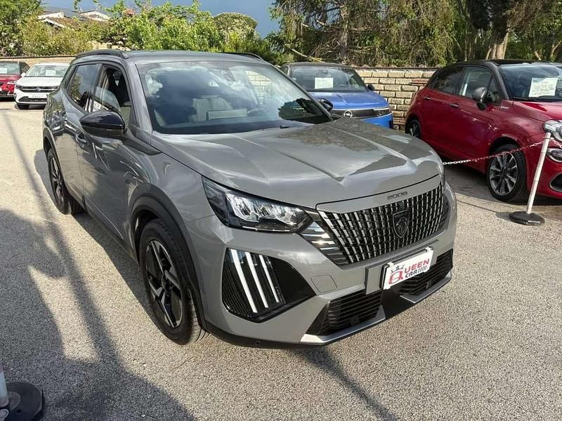 Usata Peugeot 2008 Allure 101 CV (74 kW) 2024 Bianco perla SUV