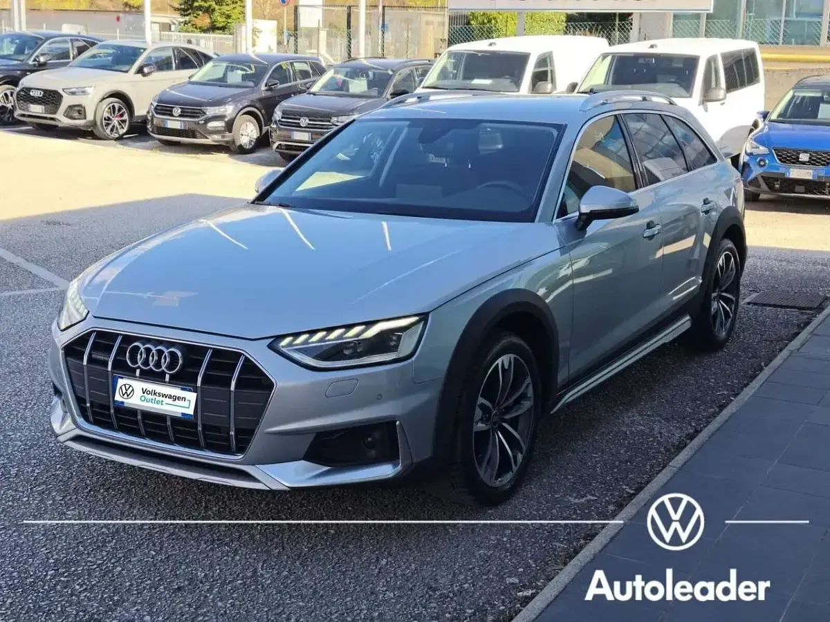 Usata Audi A4 Allroad Business 204 CV (150 kW) 2023 Argento Station wagon
