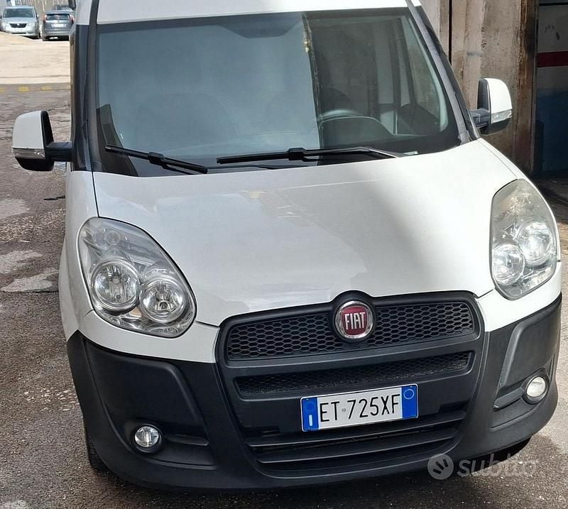 Usata Fiat Doblò 120 CV (88 kW) 2013 Monovolume