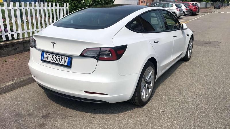 Usata Tesla Model 3 Standard Range 88 kW (120 CV) 2021 Berlina