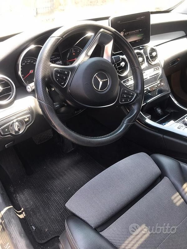 Usata Mercedes C200 2017 Grigio Berlina