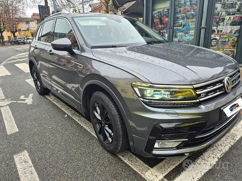 Usata VW Tiguan R-line 241 CV (177 kW) 2017 Grigio SUV