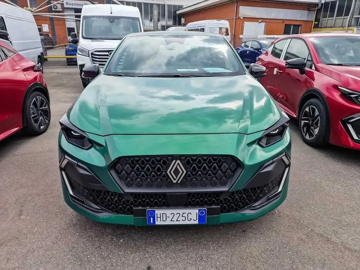 Nuova Renault Clio V Evolution 115 CV (84 kW) 2026 Verde Utilitaria