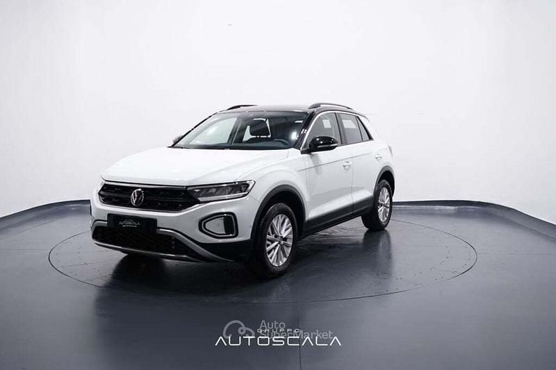 Usata VW T-Roc Life 150 CV (110 kW) 2024 Bianco SUV
