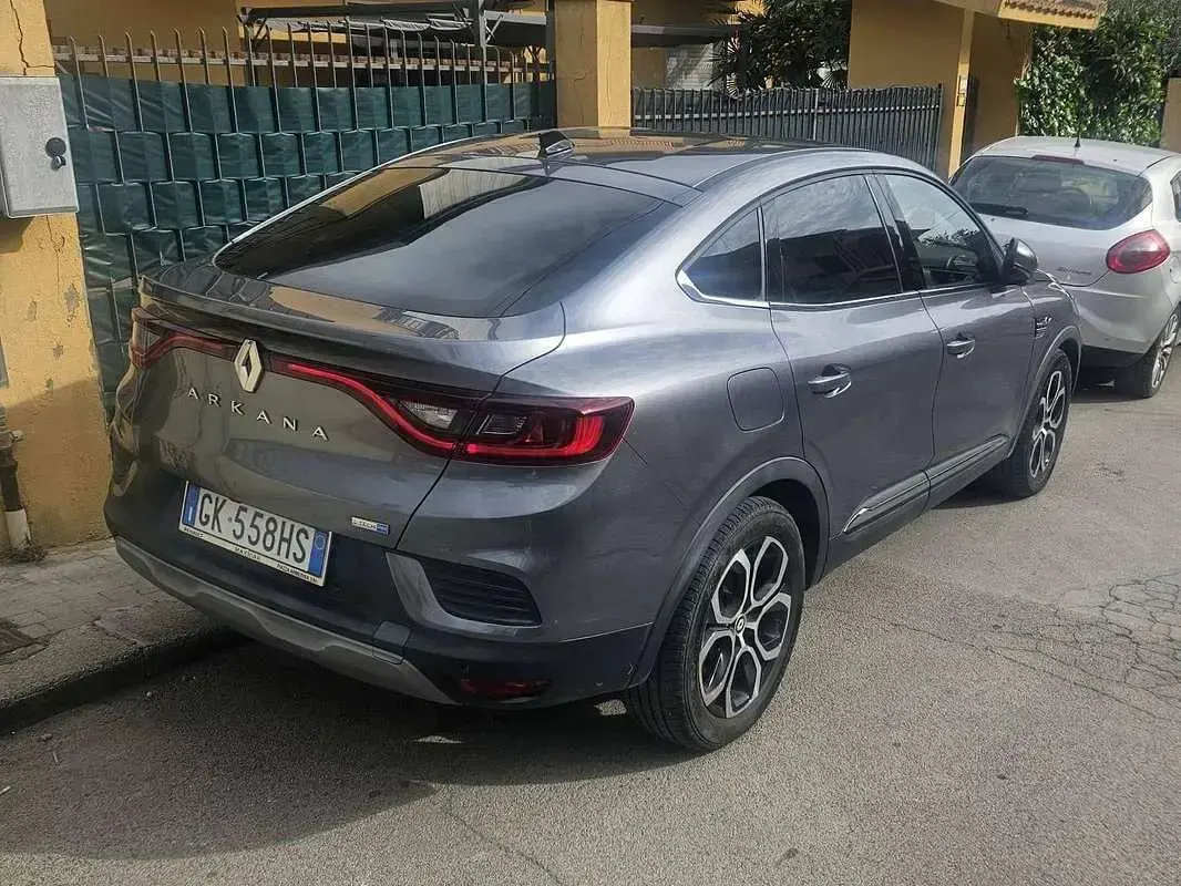 Usata Renault Arkana Intens 94 CV (69 kW) 2022 Grigio SUV