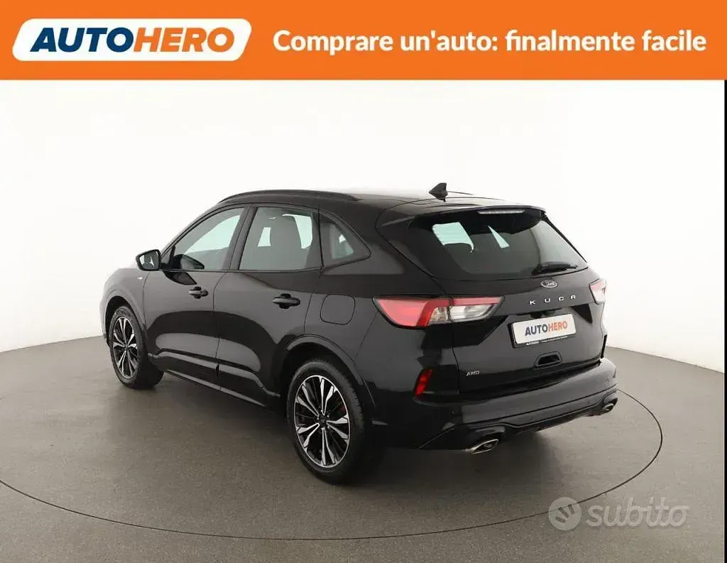 Usata Ford Kuga ST-Line 150 CV (110 kW) 2021 Nero SUV