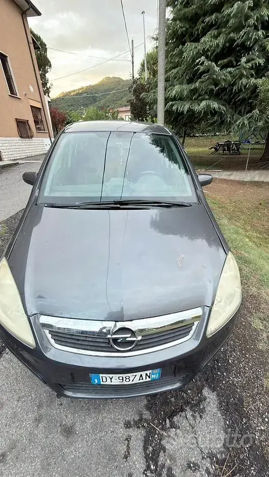 Usata Opel Zafira 115 CV (84 kW) 2009 Grigio Monovolume