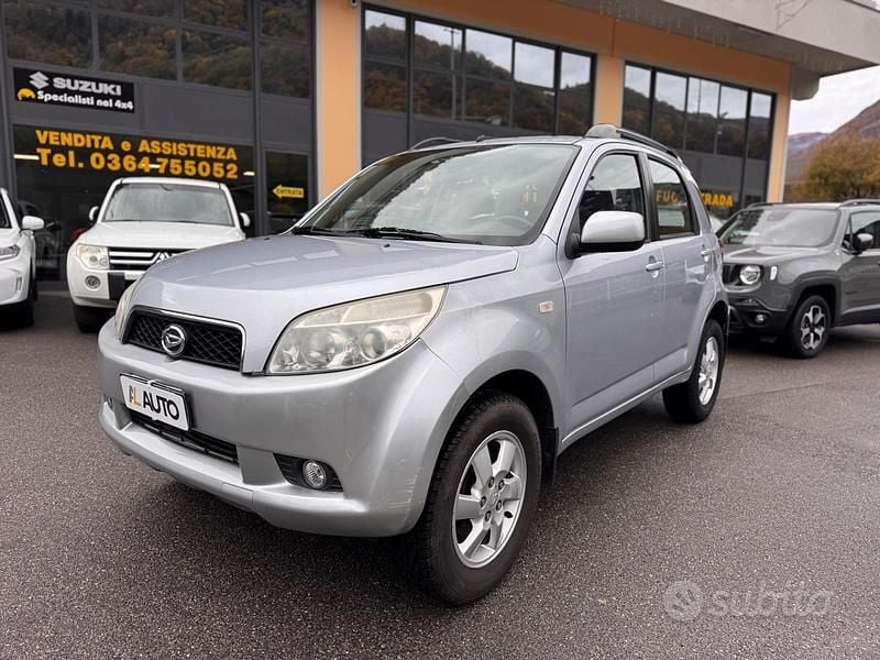 Grigio Usata 2006 Daihatsu Terios SUV | 6200 € (Buon prezzo) - Immagine 1/4