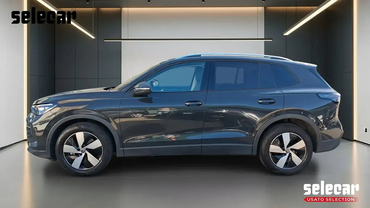 Usata VW Tiguan Edition 150 CV (110 kW) 2024 N5k grigio urano SUV