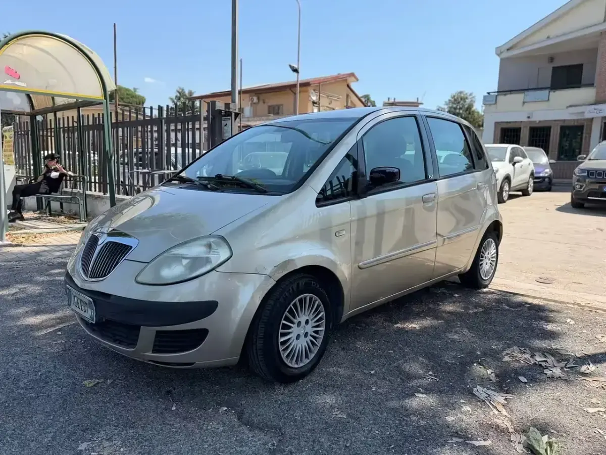 Usata Lancia Musa 69 CV (50 kW) 2007 Monovolume