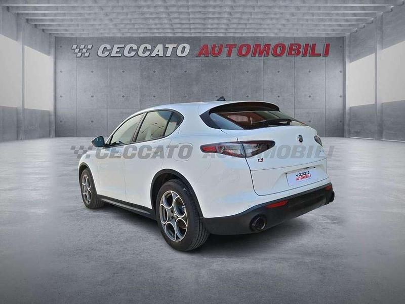 Usata Alfa Romeo Stelvio Sprint 209 CV (153 kW) 2024 Bianco SUV