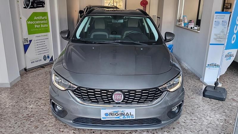 Usata Fiat Tipo Lounge 120 CV (88 kW) 2018 Grigio Station wagon