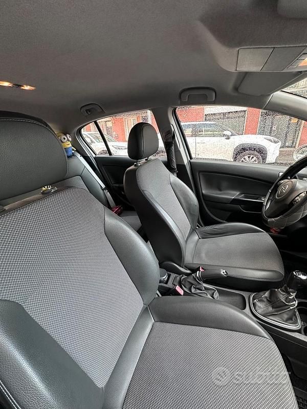 Usata Opel Corsa 90 CV (66 kW) 2008 Grigio Utilitaria
