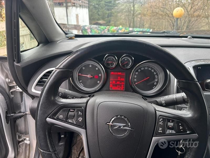 Usata Opel Astra 130 CV (95 kW) 2015 Grigio Station wagon