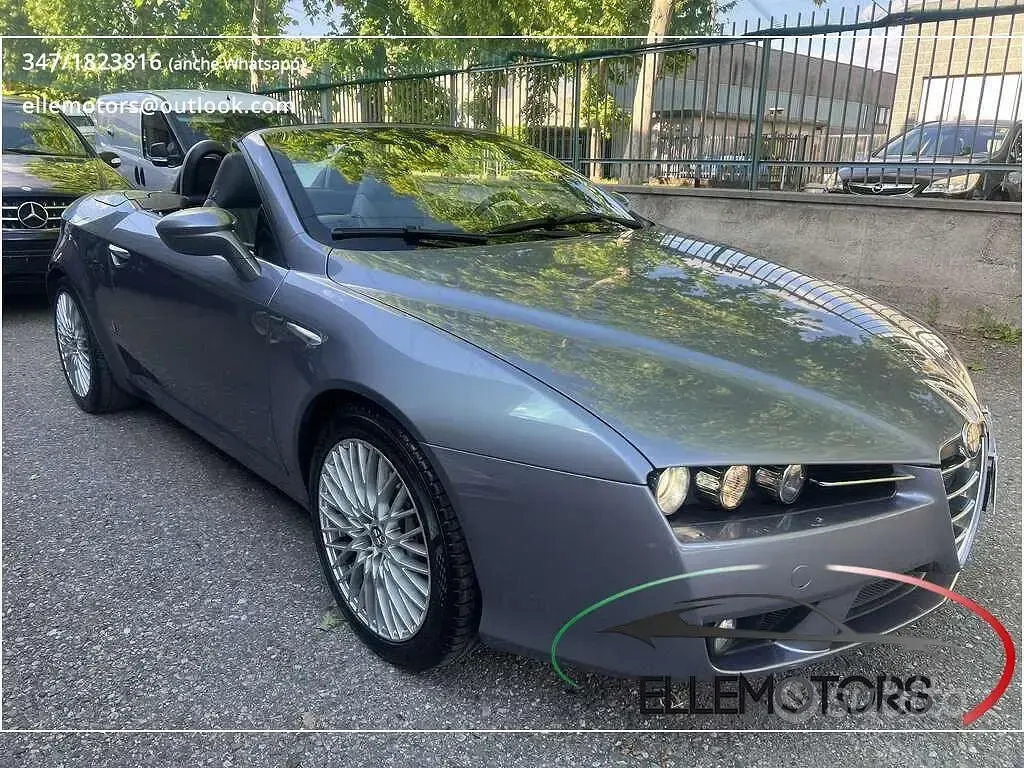 Usata Alfa Romeo Spider Exclusive 260 CV (191 kW) 2007 Grigio Cabrio