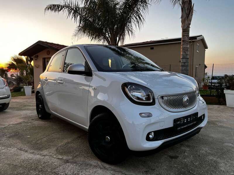 Usata 2015 Smart ForFour Pure Tre volumi | 8950 € (Buon prezzo) - Immagine 1/4