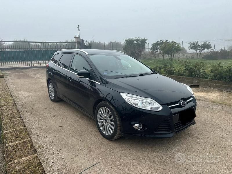Nero Usata 2012 Ford Focus Titanium Station wagon | 4800 € (Buon prezzo) - Immagine 1/4