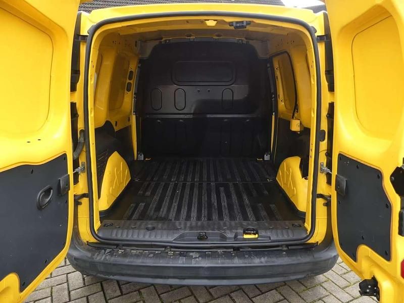 Usata Renault Kangoo 90 CV (66 kW) 2018 Giallo Monovolume