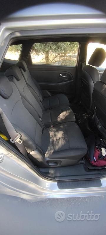 Usata Kia Carens 136 CV (100 kW) 2014 Grigio Monovolume