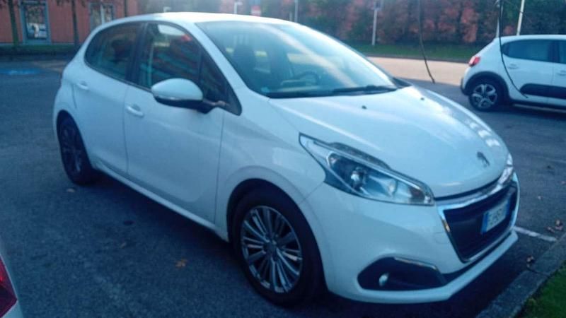 Usata Peugeot 208 Allure 75 CV (55 kW) 2017 Bianco Utilitaria