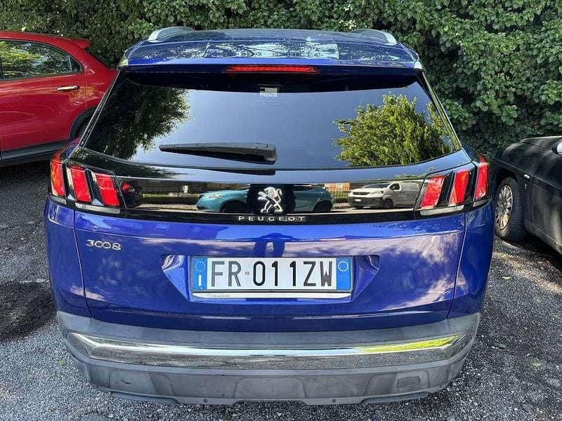 Usata Peugeot 3008 Allure 131 CV (96 kW) 2018 Blu/azzurro SUV
