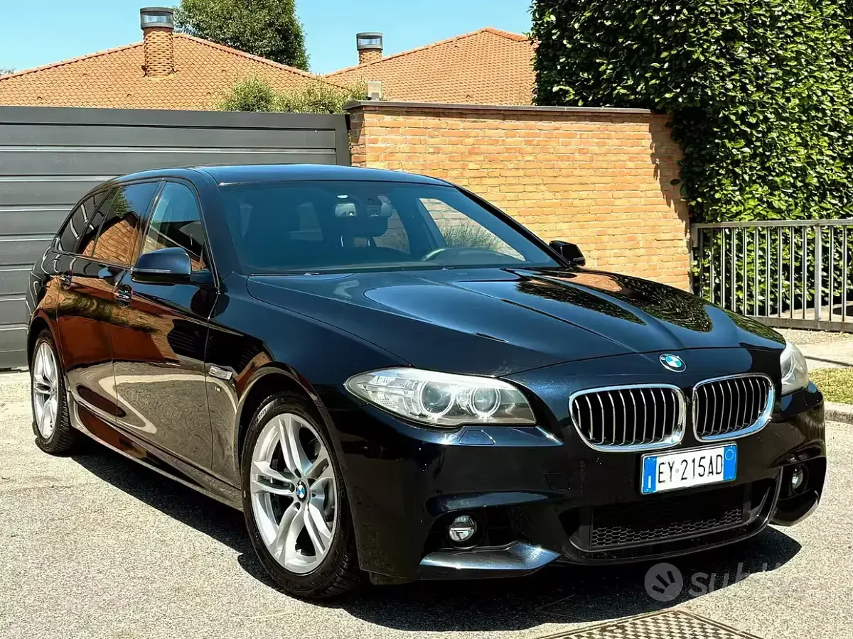 Usata BMW 520 M Sport 190 CV (139 kW) 2015 Bluazzurro Station wagon