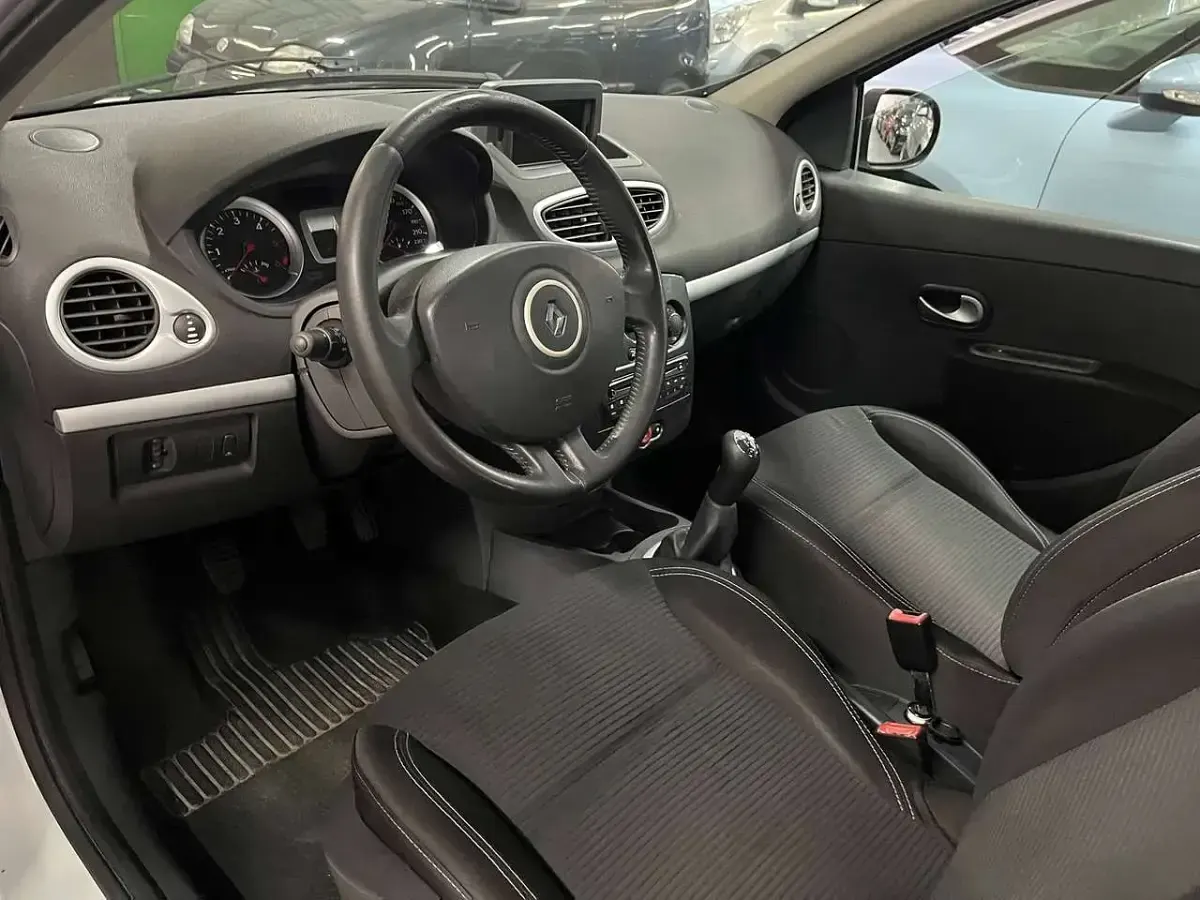 Usata Renault Clio IV 75 CV (55 kW) 2012 Other Berlina
