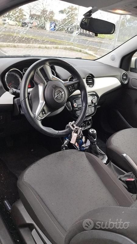 Usata Opel Adam 70 CV (51 kW) 2016 Blu Utilitaria
