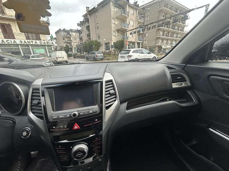 Usata Ssangyong (KGM) Tivoli 116 CV (85 kW) 2016 SUV