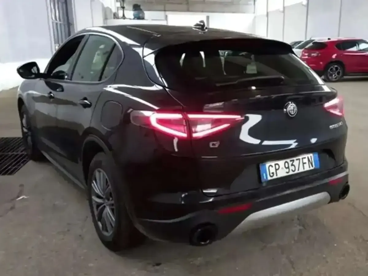 Usata Alfa Romeo Stelvio Super 210 CV (154 kW) 2023 Nero SUV