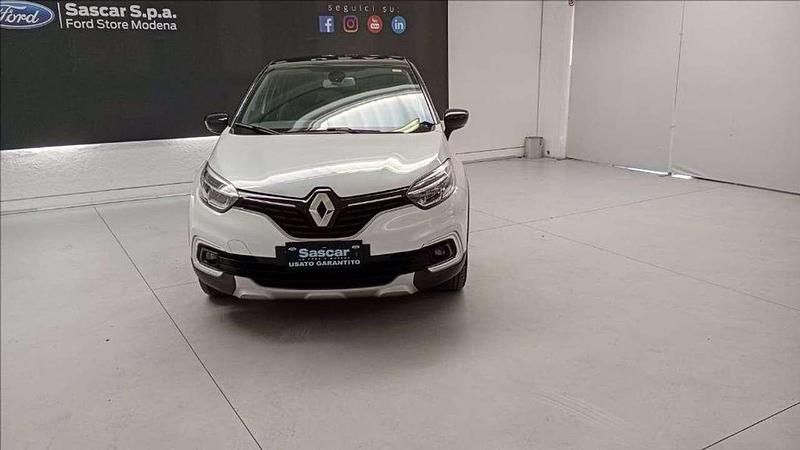 Bianco pastello Usata 2017 Renault Captur Initiale Paris SUV | 12.900 € (Buon prezzo) - Immagine 1/4