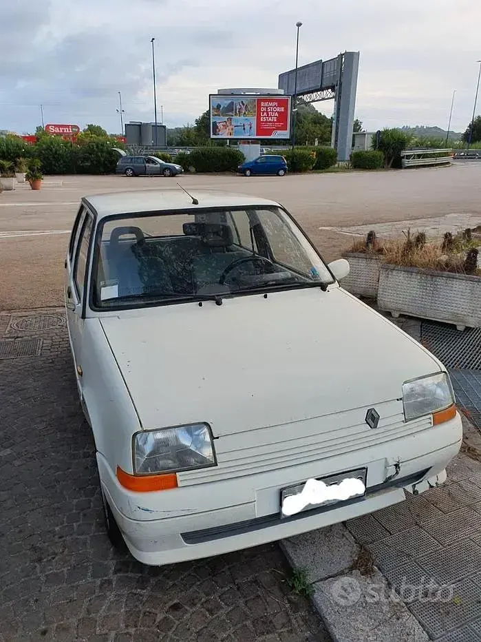 Usata Renault Super 5 94 CV (69 kW) 1988 Utilitaria