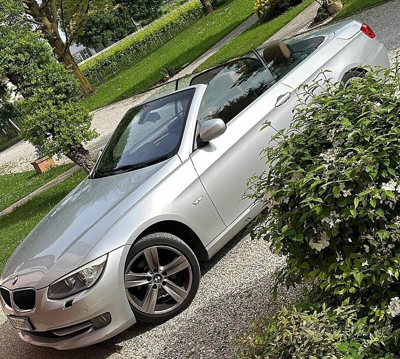 Usata BMW 320 Cabriolet 2011 Grigio Cabrio