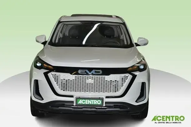 Usata EVO Evo 5 127 CV (93 kW) 2025 Bianco SUV
