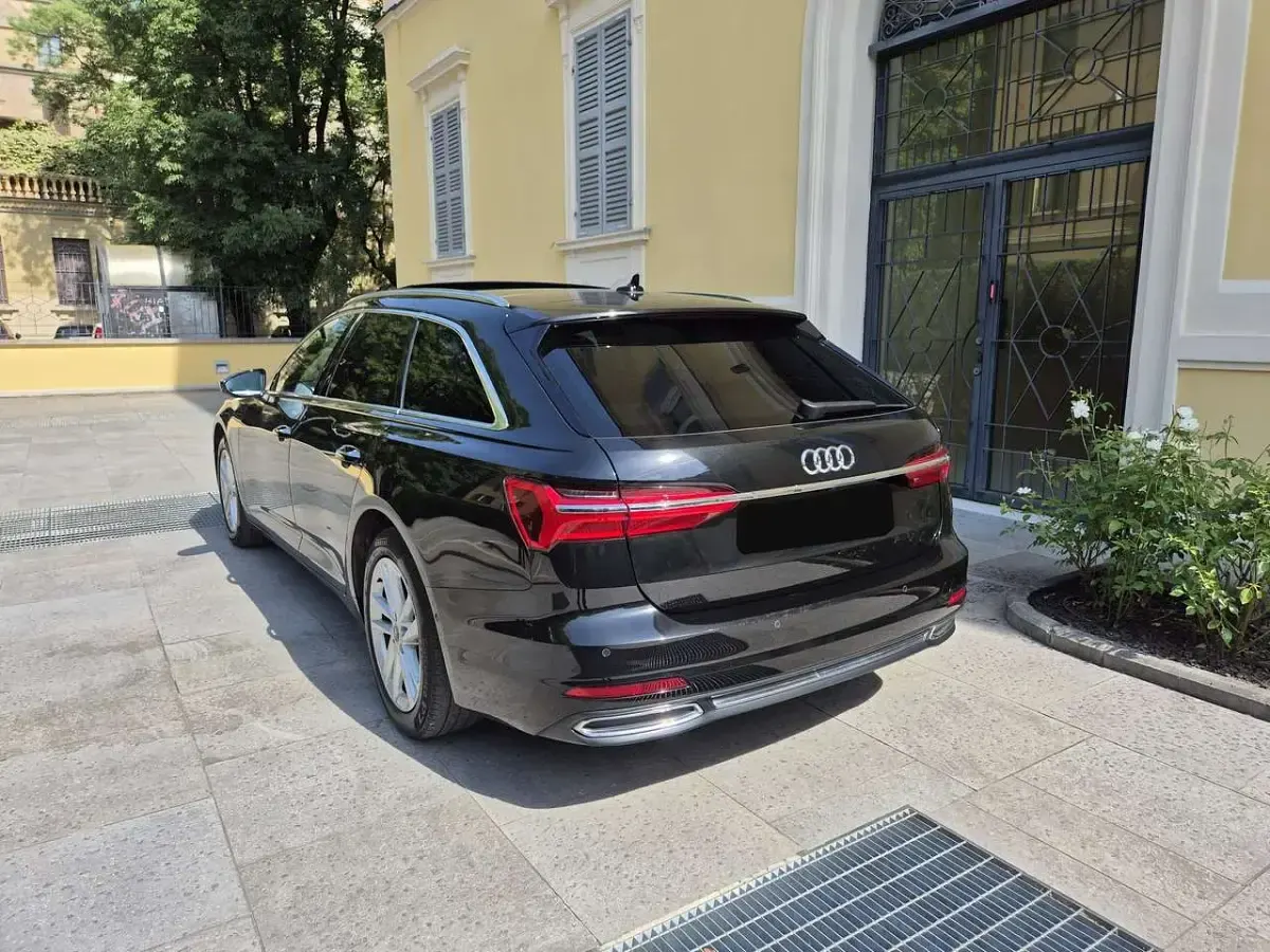 Usata Audi A6 S-Line 204 CV (150 kW) 2022 Nero metallizzato Station wagon