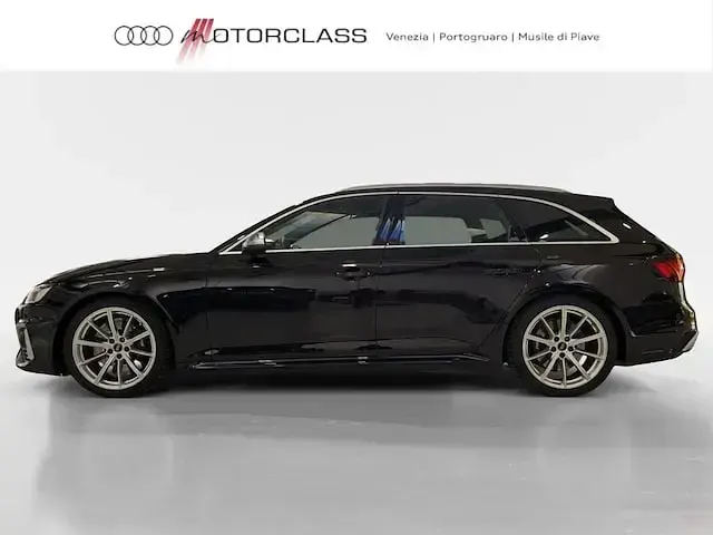 Usata Audi RS4 Ambiente 450 CV (330 kW) 2021 Nero Station wagon