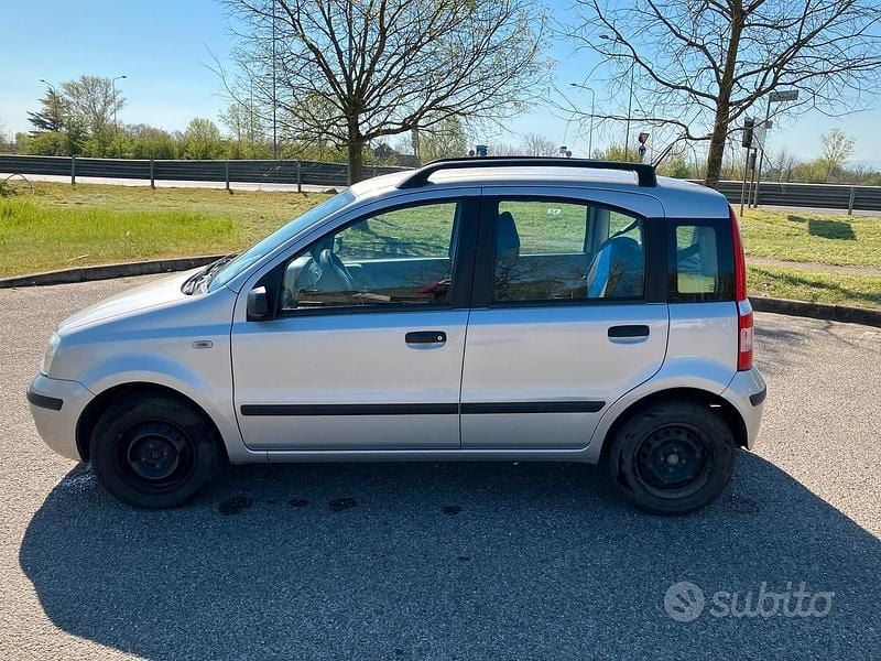 Usata Fiat Panda Dynamic 70 CV (51 kW) 2006 Grigio Utilitaria