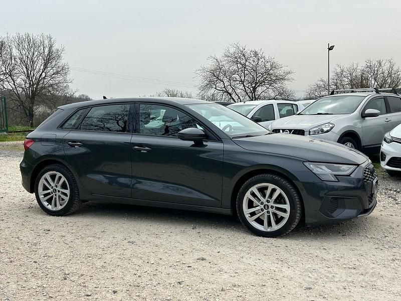 Usata Audi A3 Advanced 150 CV (110 kW) 2021 Grigio Berlina